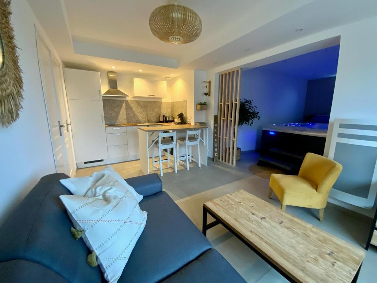 Le Gite De Campagnette Avec Son Jacuzzi Privatif Saint-Martin-Choquel Exterior photo
